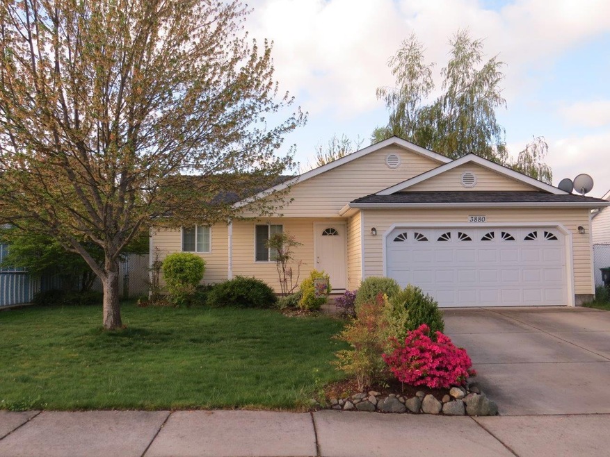 3880 Avenue E, White City, OR 97503 - photo 1