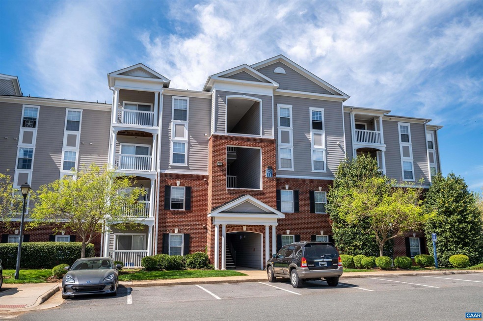 190 Yellowstone Dr unit 104, Charlottesville, VA 22903 - photo 1