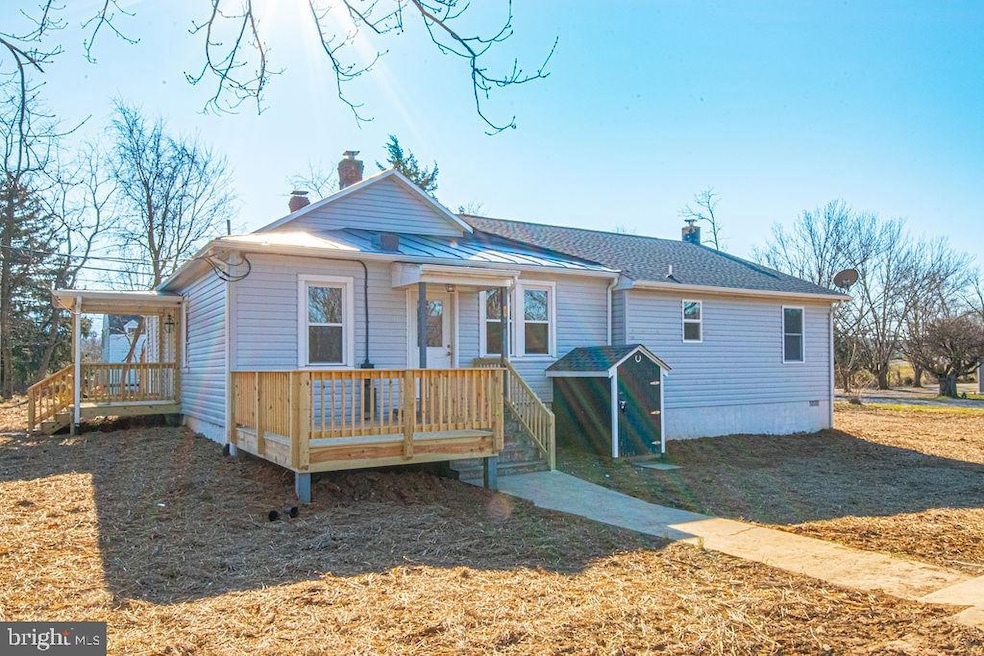 17 Thunderbird Rd, Front Royal, VA 22630 - photo 1