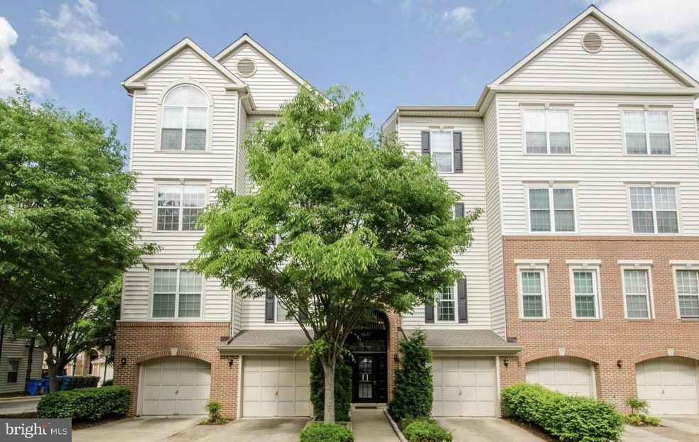 4657 Longstreet Ln unit 101, Alexandria, VA 22311 - photo 1