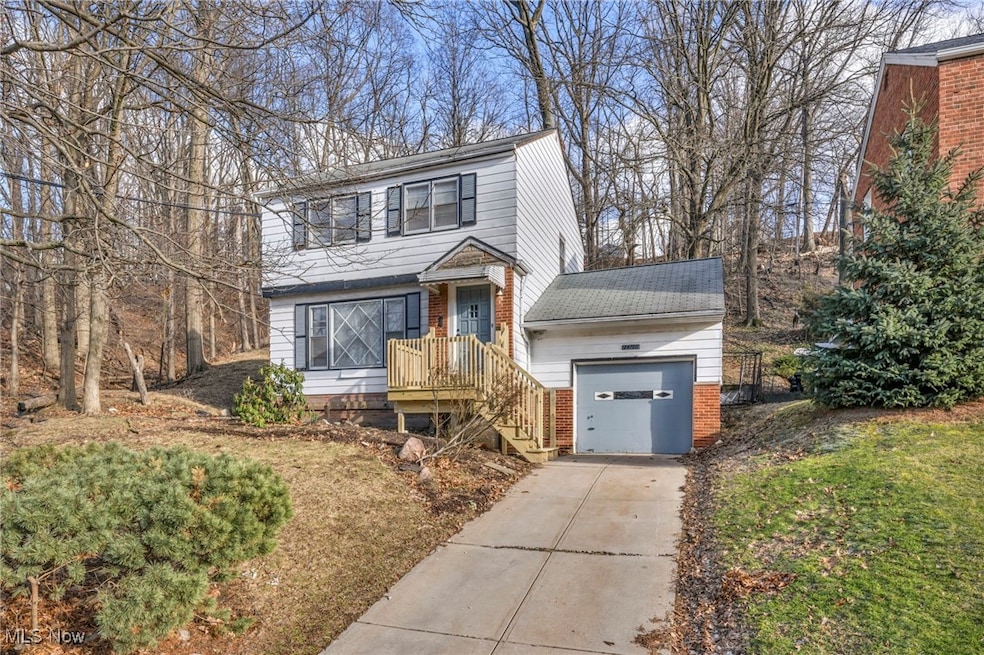 24700 Hawthorne Dr, Euclid, OH 44117 - photo 1