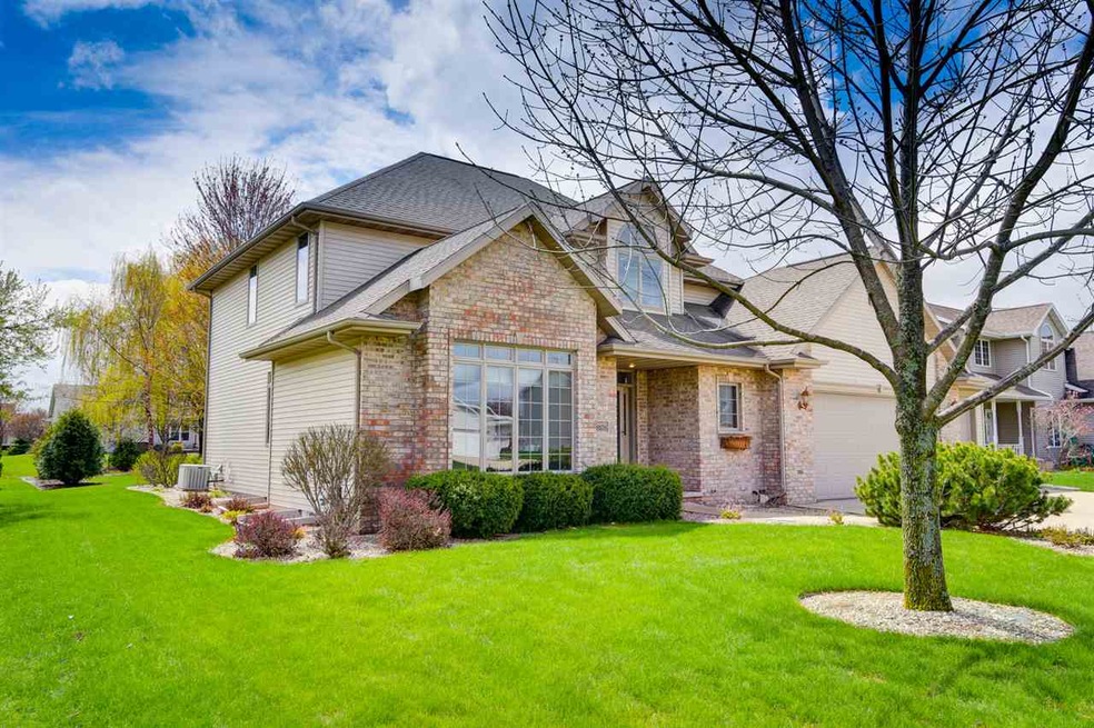 W5839 Sweet Clover Dr, Appleton, WI 54915 - photo 1