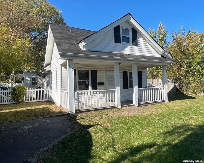 526 S Ocean Ave Freeport Ny 11520 526 S Ocean Ave, Freeport, NY 11520- Homes.com