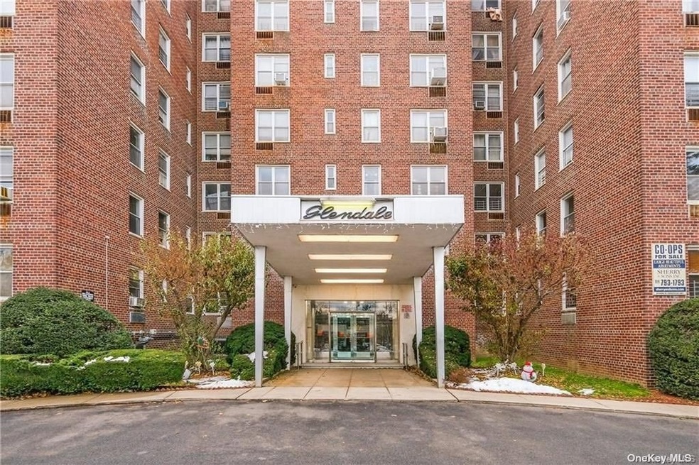 Glendale Gardens unit 3M, Yonkers, NY 10704 - photo 1