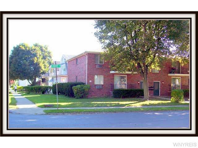 Exterior Front All brick well maintained 4 unit on