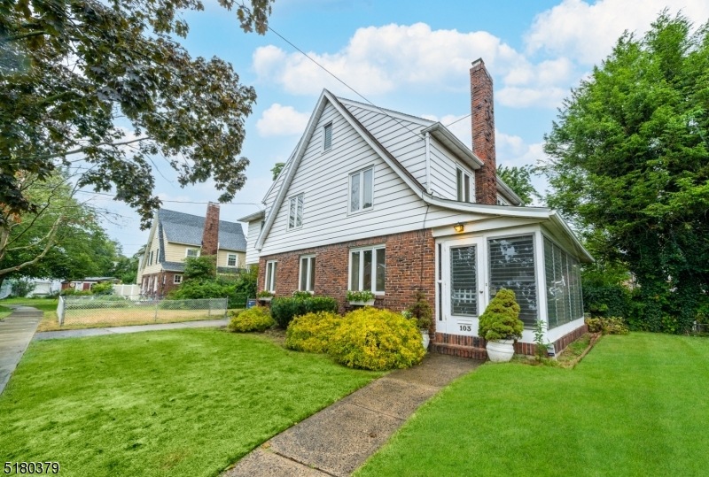 103 Parkview Dr, Bloomfield, NJ 07003 - photo 1
