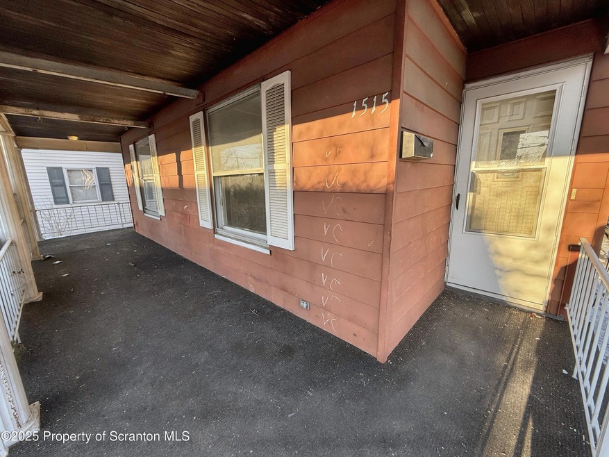 1515 Myrtle St, Scranton, PA 18510 - photo 1