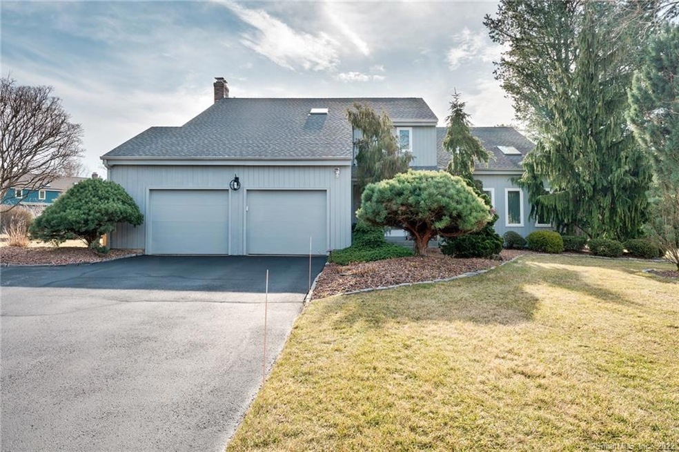 8 Warner Ct, Cromwell, CT 06416 - photo 1