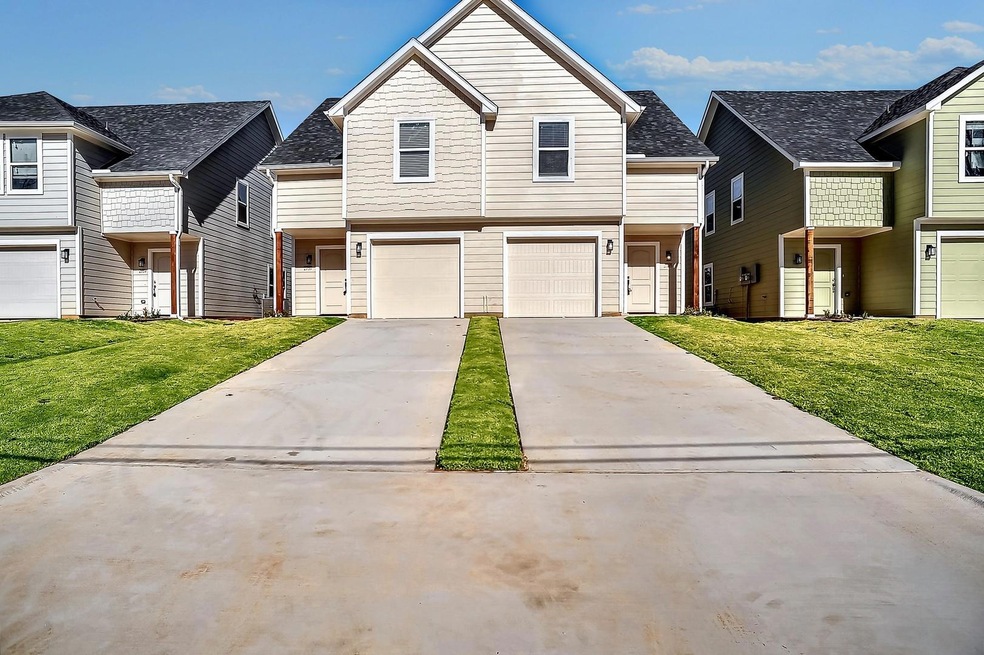 2737 W Washington St, Denison, TX 75020 - photo 1