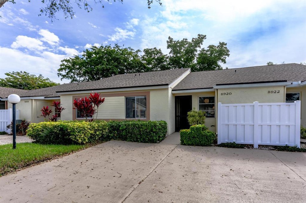 8920 Meadowlark Way Boca Raton-large-001