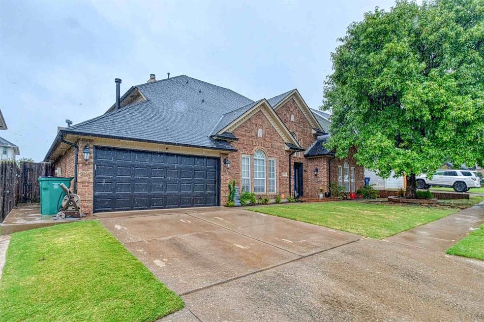 For Sale $499,000 • Co-Listing Agent