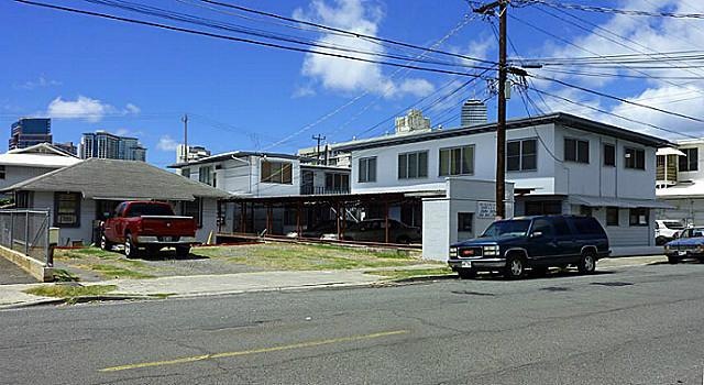 Excellent investment opportunity!  9 units in two