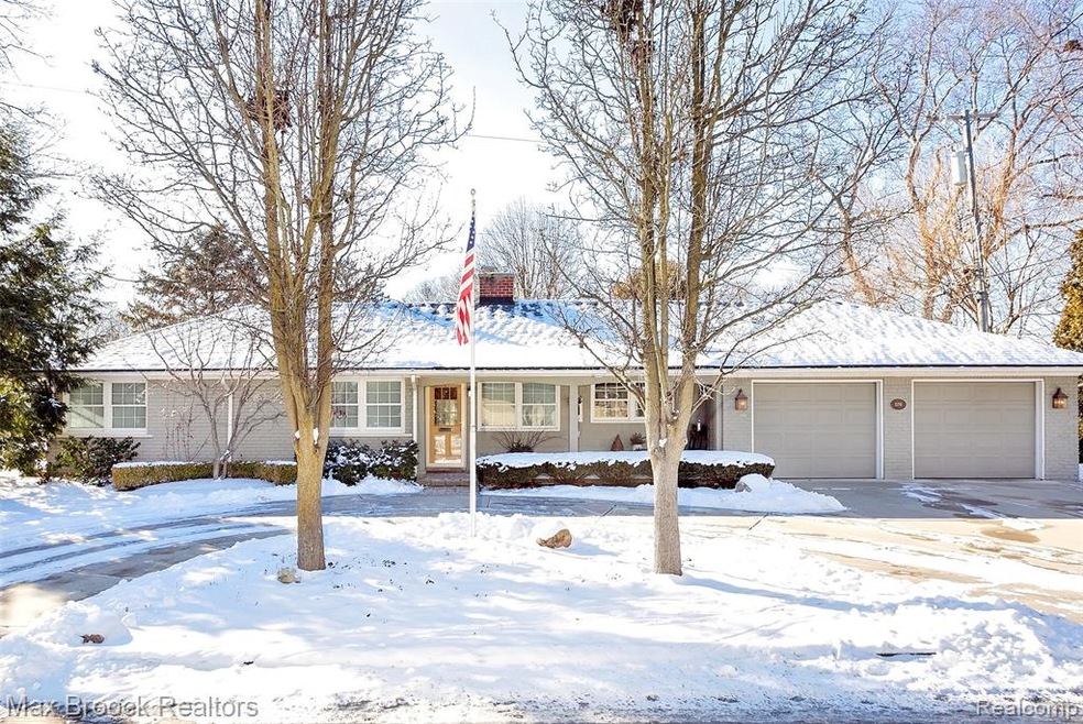 1170 Arden Lane Front elevation