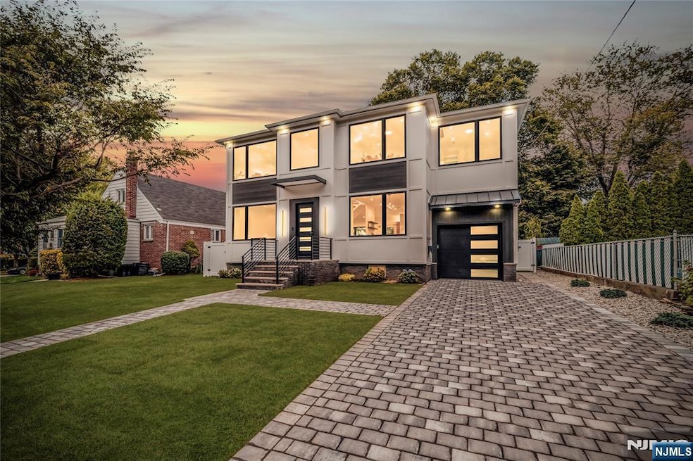 13-27 Hedman Place unit 1X, Fair Lawn, NJ 07410 - photo 1