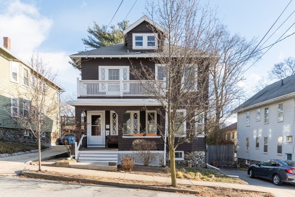 125 Winsor Ave unit 2, Watertown, MA 02472 - photo 1