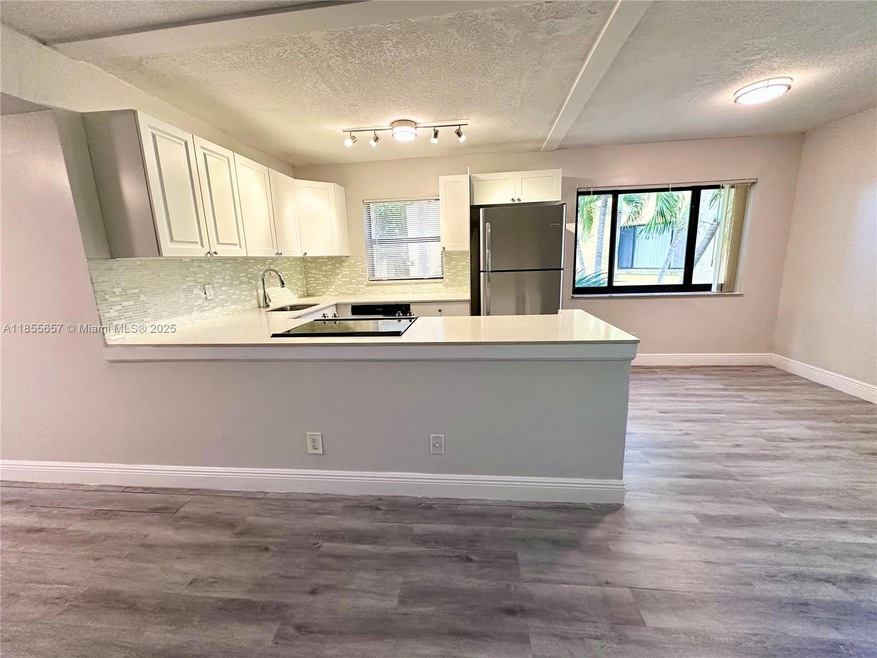 120 Meadows Cir unit 120, Boynton Beach, FL 33436 - photo 1