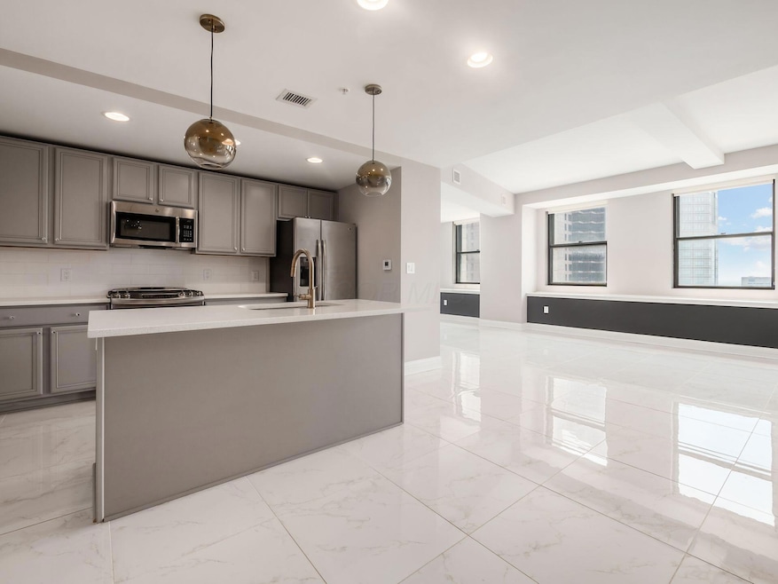 005_ W Broad St Unit 2701 006