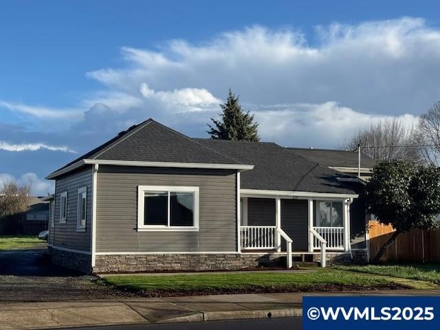 225 N Molalla Ave, Molalla, OR 97038 - photo 1