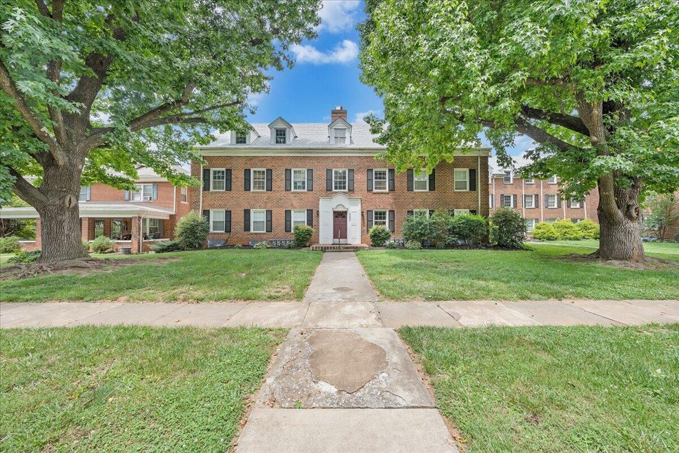 2425 Longview