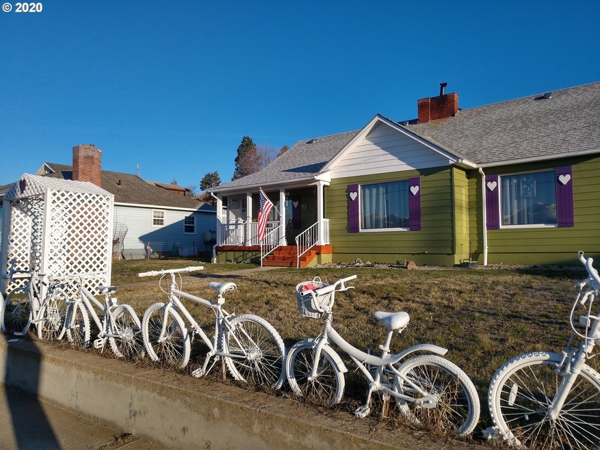 436 NE Front St, Prairie City, OR 97869 - photo 1