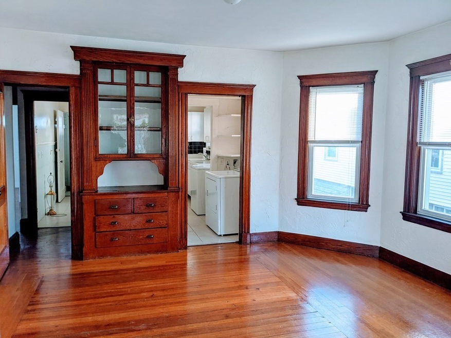 832 Fellsway unit 1, Medford, MA 02155 - photo 1