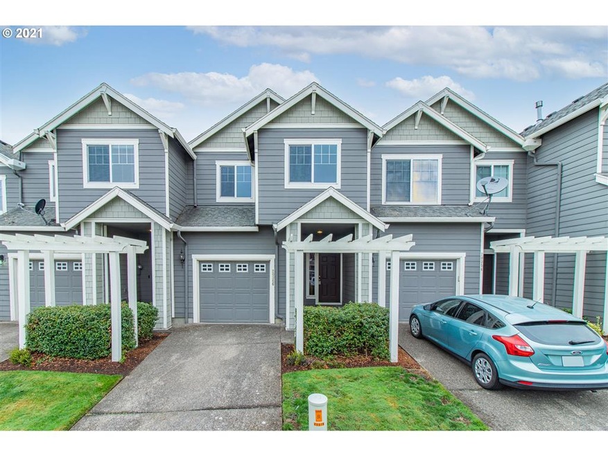 20366 Hoodview Ave, West Linn, OR 97068 - photo 1