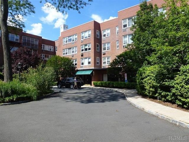 Larchmont Palmer unit 104, Larchmont, NY 10538 - photo 1