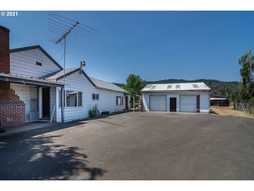 4200 Nonpareil Rd, Sutherlin, OR 97479 - photo 1