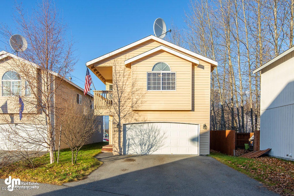 Exterior Front_KI_048-SMALL