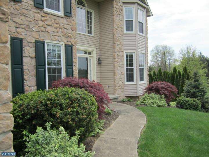 10 Oneida Ct, Chester Springs, PA 19425 - photo 1