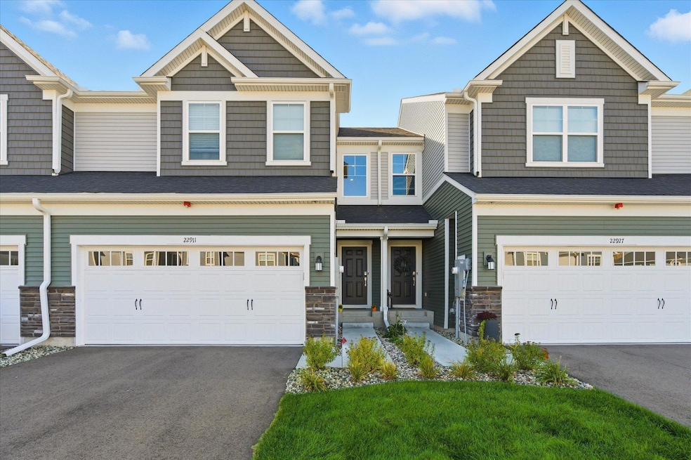 Welcome to Skye Meadows Townhouse Community!
