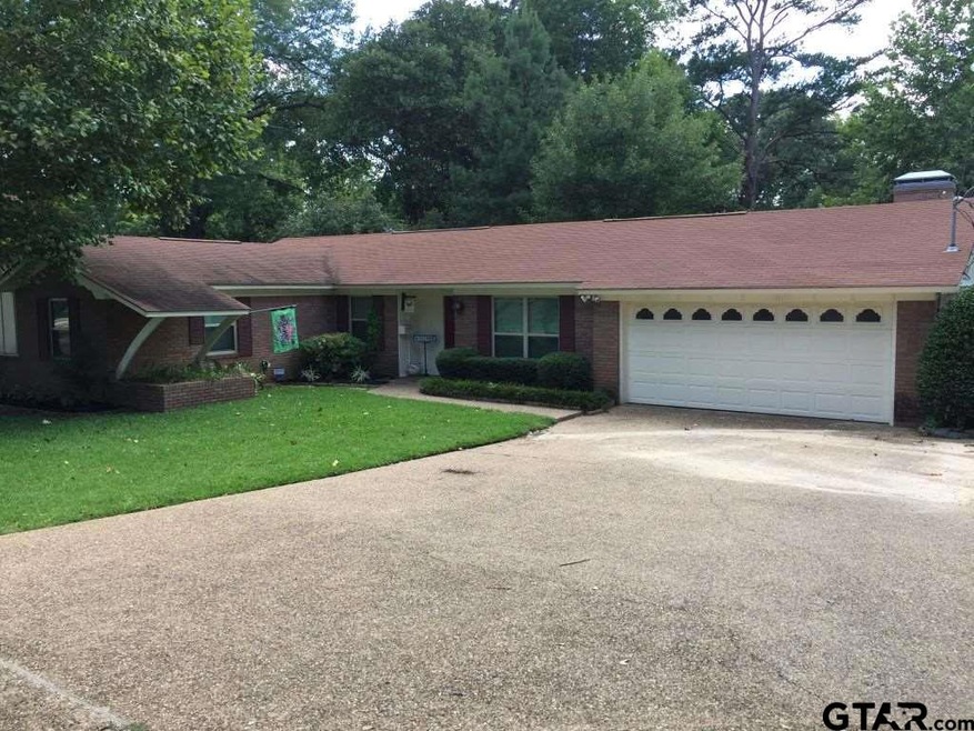 2927 Pollard Dr, Tyler, TX 75701 - photo 1