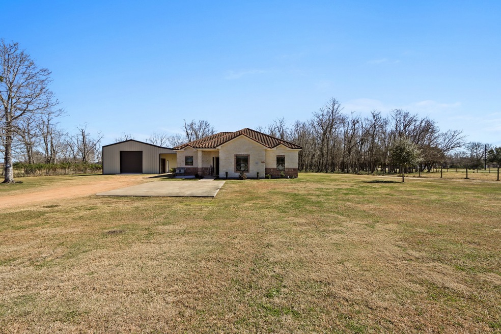 225 Cedar Vale Rd, Bay City, TX 77414 - photo 1