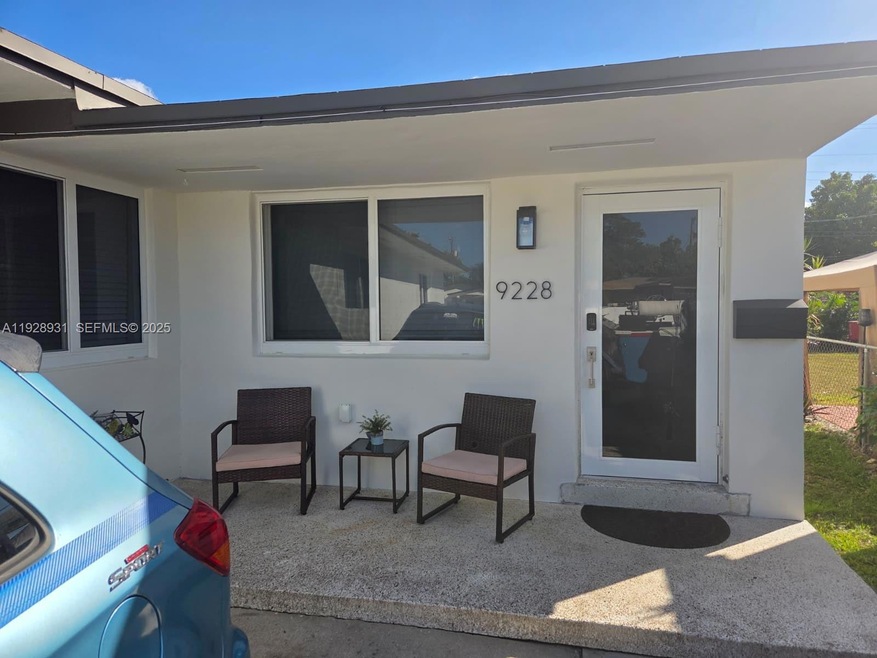 9228 SW 37th St unit 9228, Miami, FL 33165 - photo 1