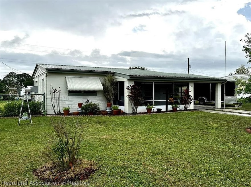 311 Thomas Ave, Frostproof, FL 33843 - photo 1