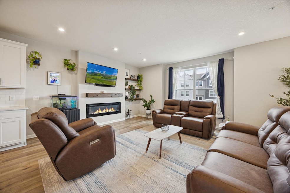 13485 Territorial Cir N, Maple Grove, MN 55369 - photo 1