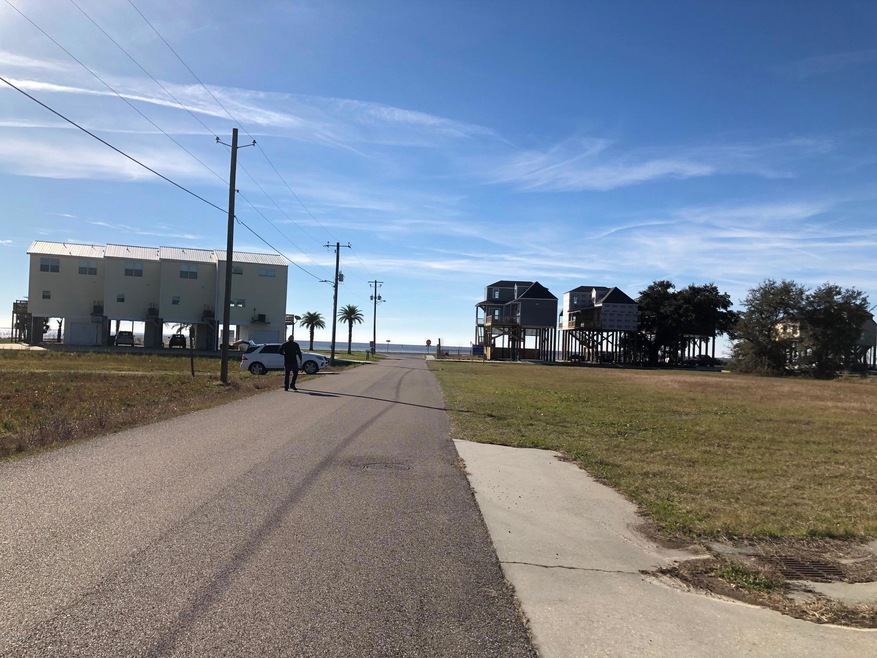 Street View Coast