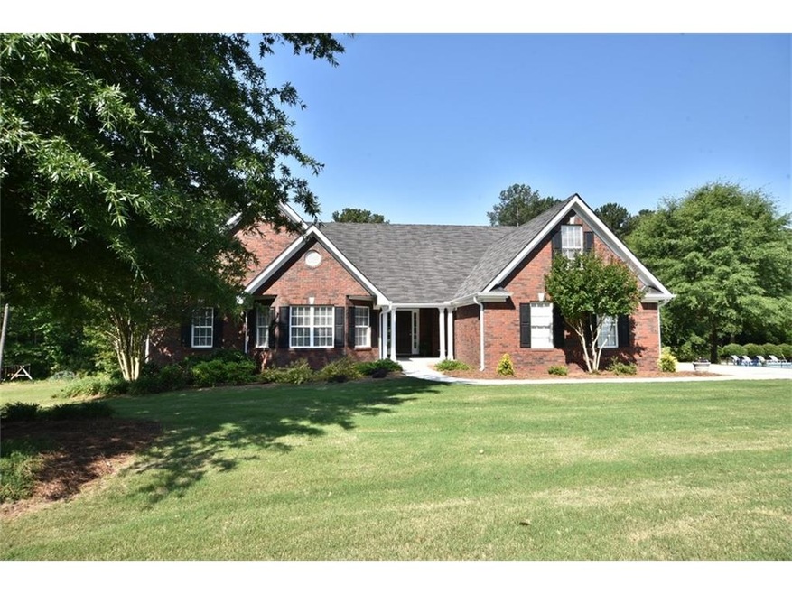 Amazing 3/2 ranch home located in Loganville!