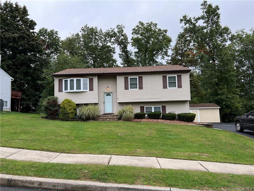 4 van Keuren Ct, Monroe, NY 10950 - photo 1