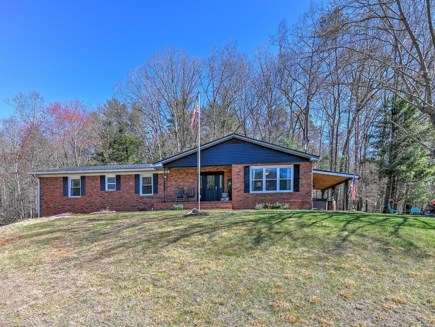 15 Pentland Hills Dr, Asheville, NC 28806 - photo 1