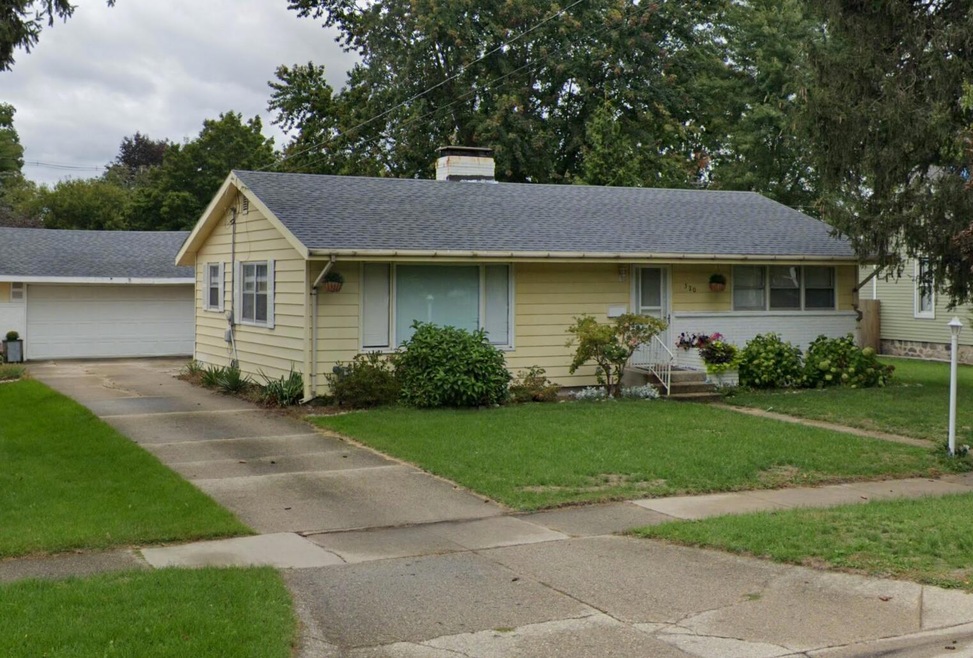 520 Lincoln Lake, Lowell, MI 49331 - photo 1