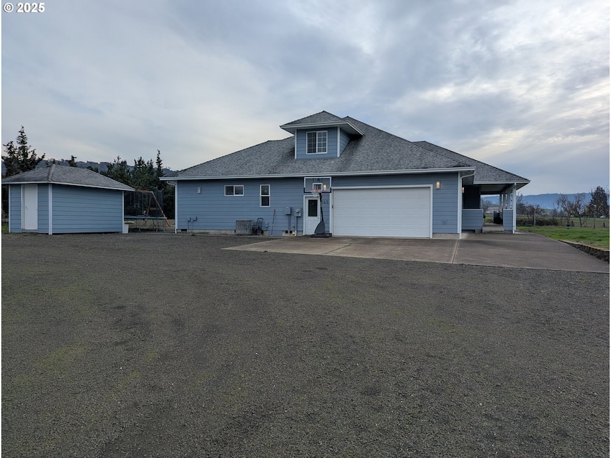 145 Cross Creek Dr, Roseburg, OR 97471 - photo 1