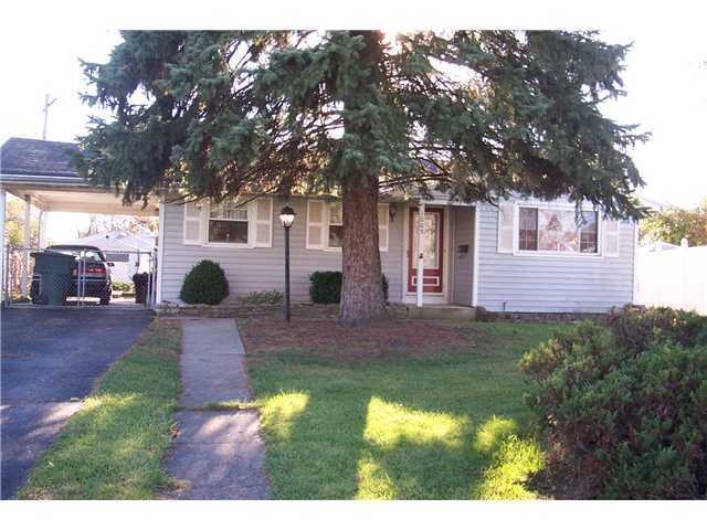 1005 Wedgewood Dr, Columbus, OH 43228 - photo 1