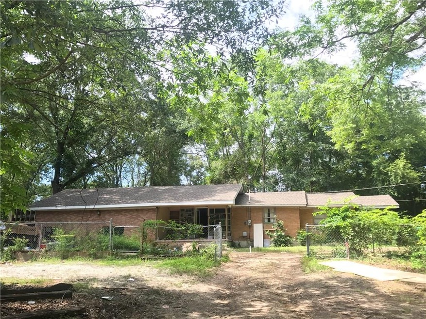 6734 Chupp Rd, Lithonia, GA 30058 - photo 1