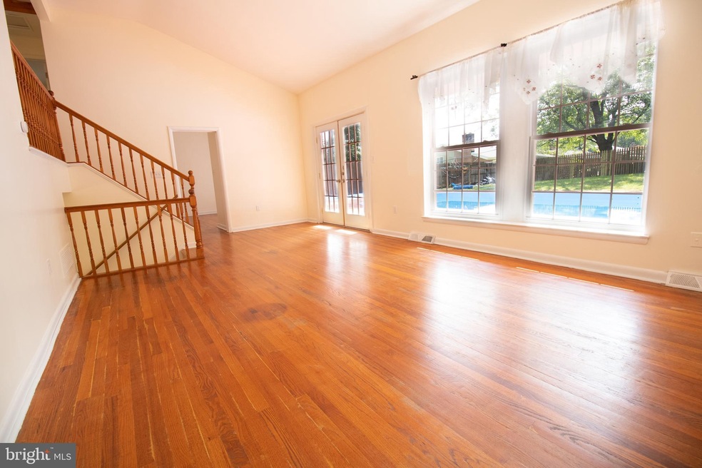 809 Beaverbank Cir, Towson, MD 21286 - photo 1