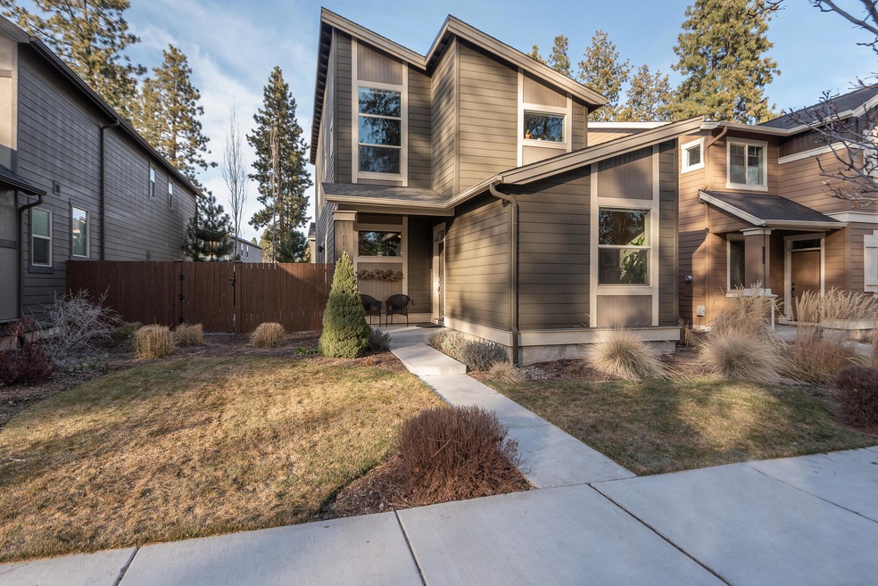 20258 Narnia Place, Bend, OR 97702 - photo 1