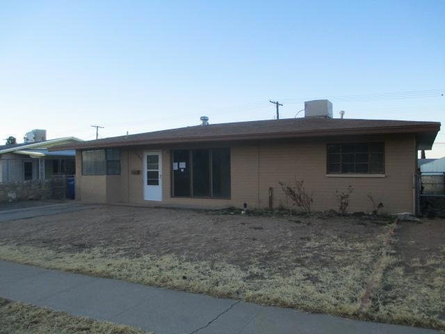 7602 Matamoros Dr, El Paso, TX 79915 - photo 1
