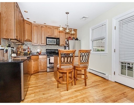 140-142 W 7th St unit U3, Boston, MA 02127 - photo 1