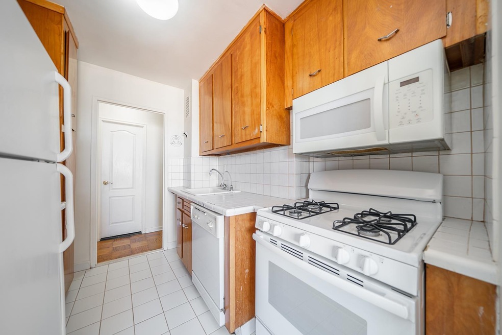 225 St Pauls Ave unit 10P, Jersey City, NJ 07306 - photo 1
