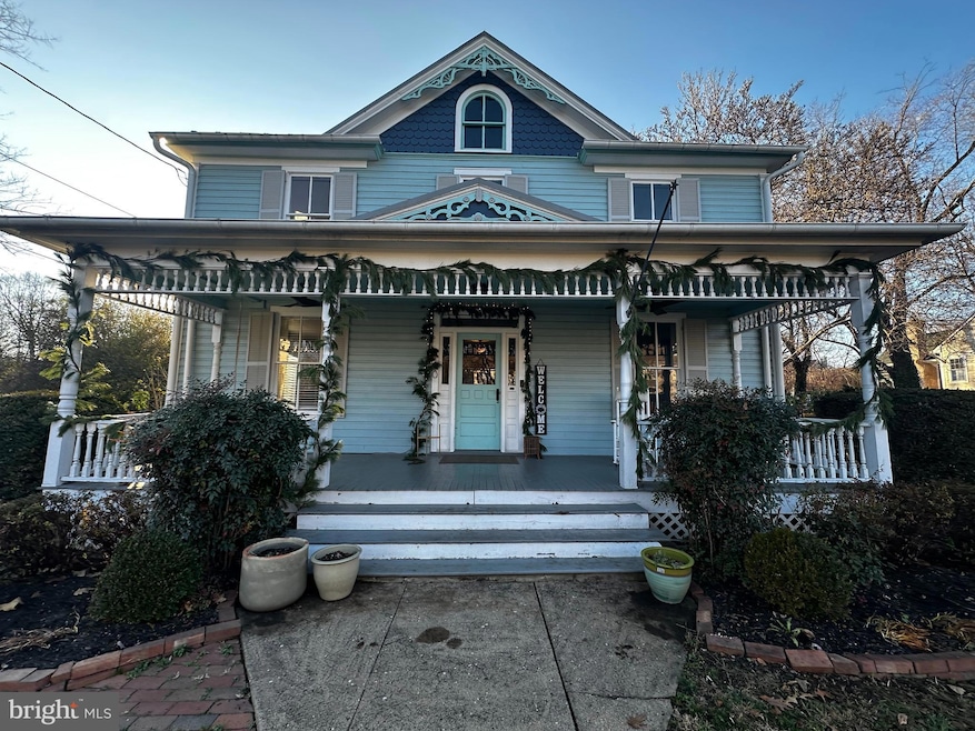 10 New Cut Rd, Round Hill, VA 20141 - photo 1